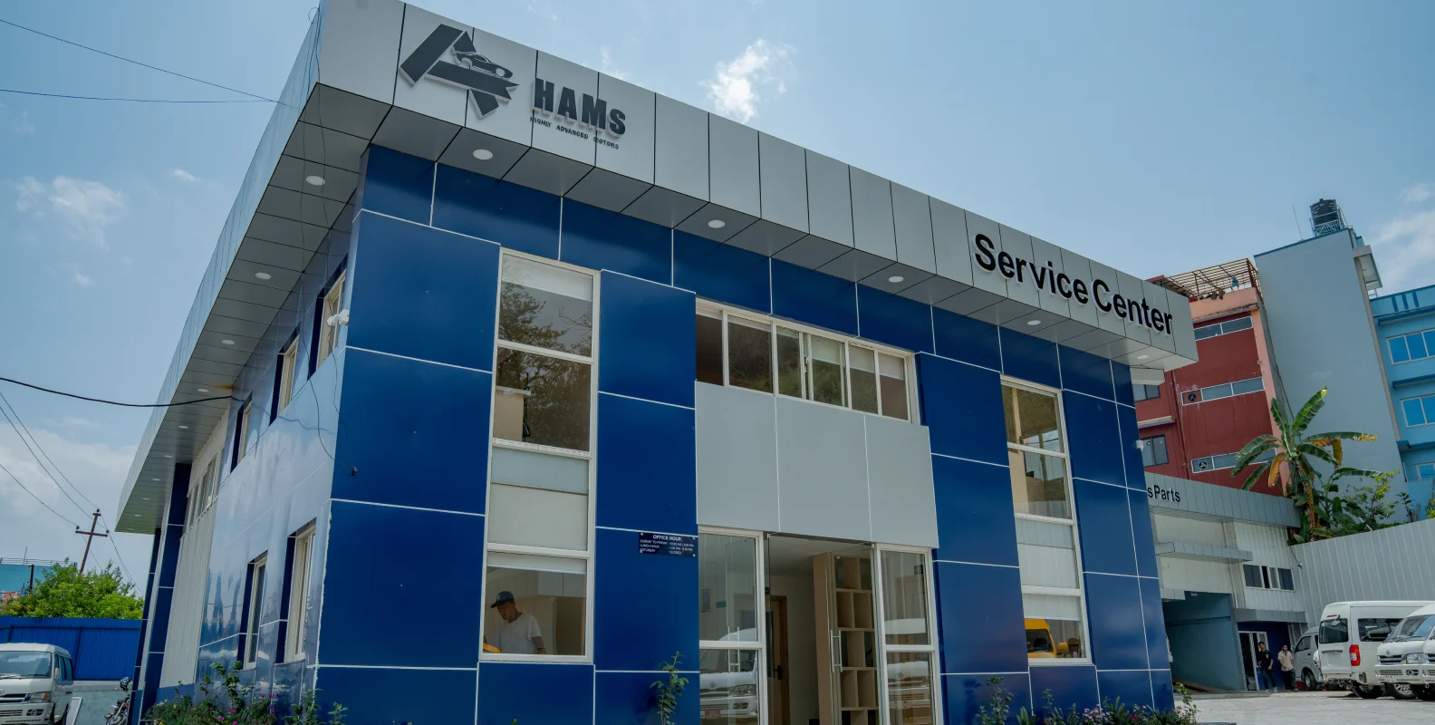 HAMs Motors service center support